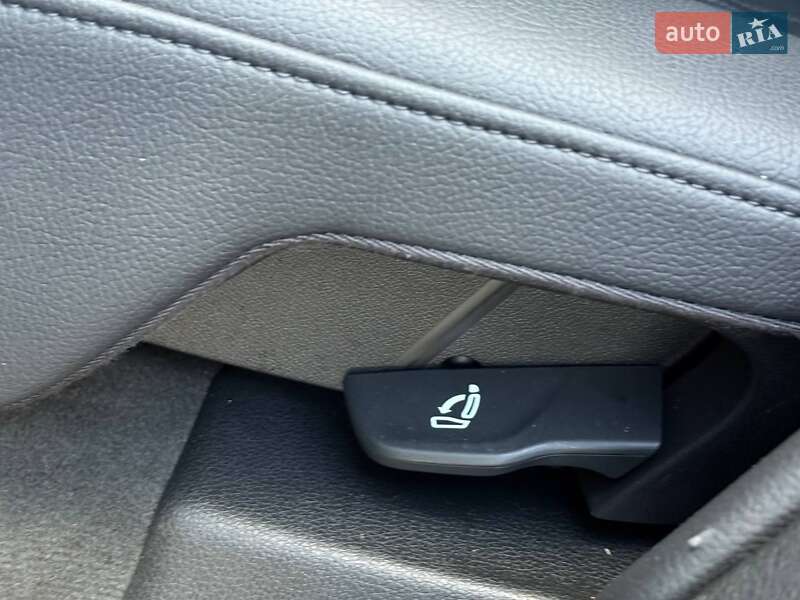 Позашляховик / Кросовер Audi Q5 2017 в Рівному фото 47 Позашляховик / Кросовер Audi Q5 2017 в Рівному