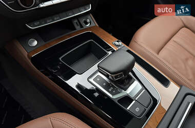 Позашляховик / Кросовер Audi Q5 2022 в 