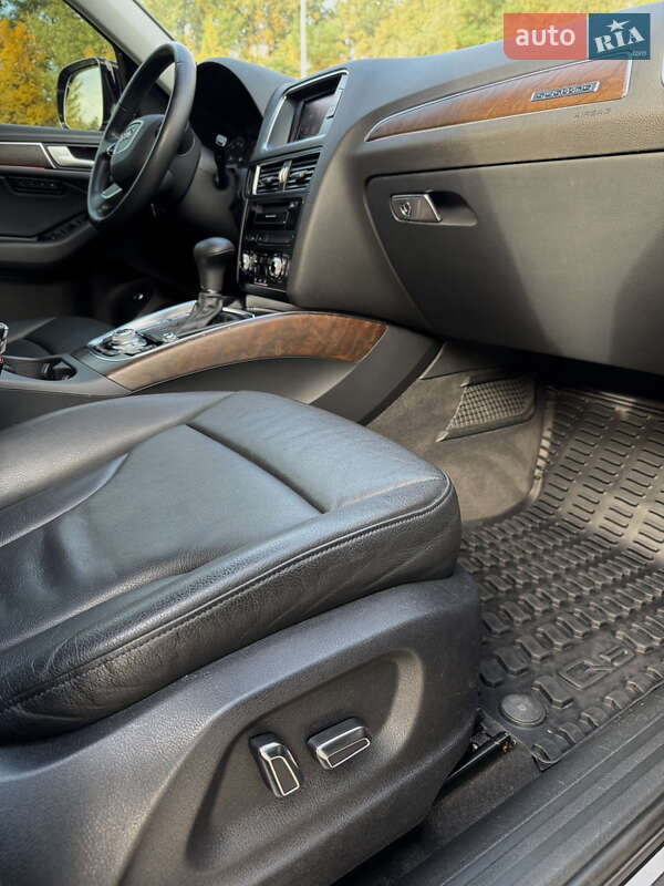 Позашляховик / Кросовер Audi Q5 2014 в Дніпрі