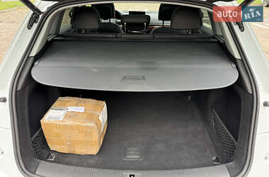 Позашляховик / Кросовер Audi Q5 2023 в 