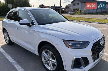 Внедорожник / Кроссовер Audi Q5 2022 в 