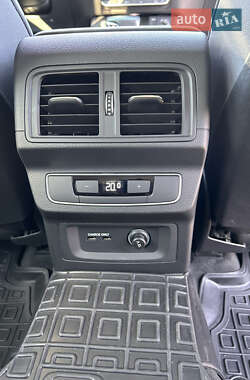 Внедорожник / Кроссовер Audi Q5 2022 в 