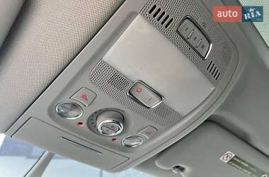 Позашляховик / Кросовер Audi Q5 2015 в 