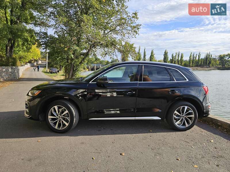 Позашляховик / Кросовер Audi Q5 2021 в Кривому Розі