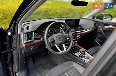 Внедорожник / Кроссовер Audi Q5 2023 в 