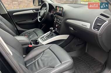 Внедорожник / Кроссовер Audi Q5 2015 в 