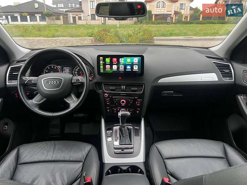 Позашляховик / Кросовер Audi Q5 2015 в Рівному