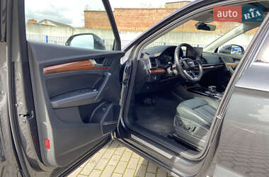 Позашляховик / Кросовер Audi Q5 2021 в 