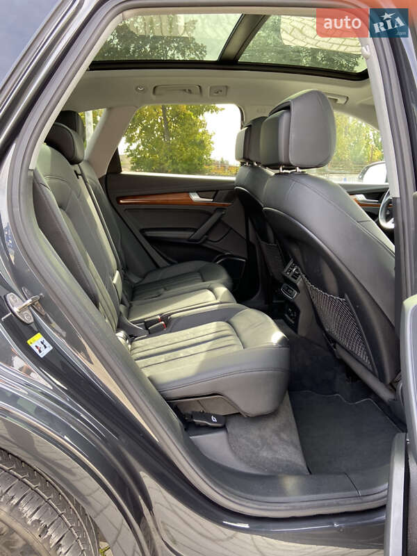 Позашляховик / Кросовер Audi Q5 2021 в Тернополі фото 23 Позашляховик / Кросовер Audi Q5 2021 в Тернополі