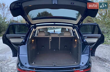 Внедорожник / Кроссовер Audi Q5 2015 в 