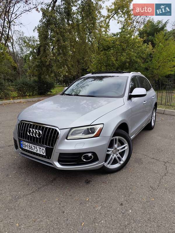 Внедорожник / Кроссовер Audi Q5 2015 в 