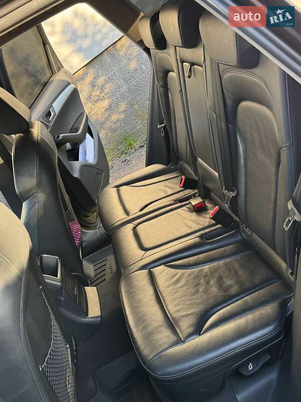 Позашляховик / Кросовер Audi Q5 2010 в Тернополі фото 10 Позашляховик / Кросовер Audi Q5 2010 в Тернополі