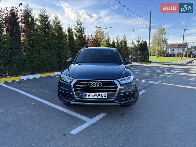 Внедорожник / Кроссовер Audi Q5 2017 в Киеве