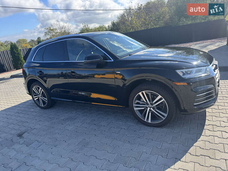 Позашляховик / Кросовер Audi Q5 2017 в Одесі