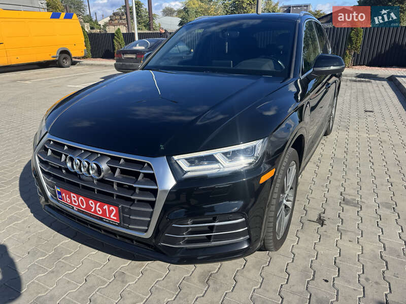 Позашляховик / Кросовер Audi Q5 2017 в Одесі