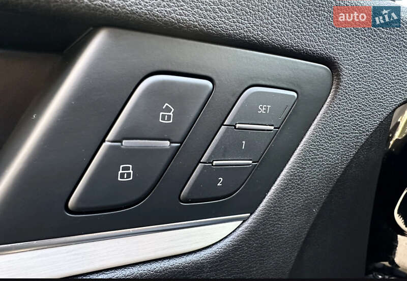 Позашляховик / Кросовер Audi Q5 2017 в Одесі
