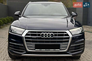 Внедорожник / Кроссовер Audi Q5 2017 в 