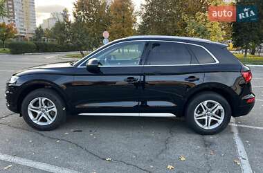 Позашляховик / Кросовер Audi Q5 2017 в 