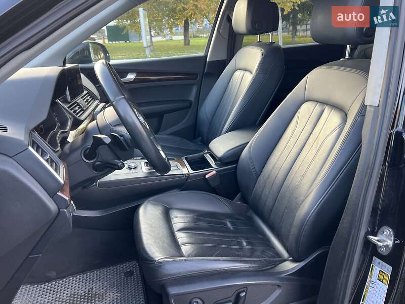 Внедорожник / Кроссовер Audi Q5 2017 в Киеве