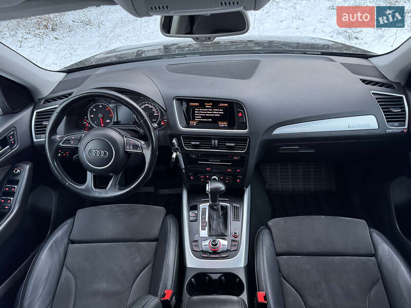 Позашляховик / Кросовер Audi Q5 2017 в Чернівцях