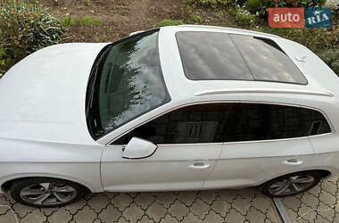 Внедорожник / Кроссовер Audi Q5 2020 в 