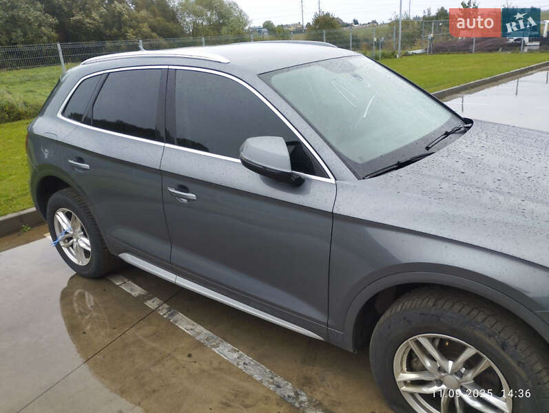 Позашляховик / Кросовер Audi Q5 2017 в Сумах фото 23 Позашляховик / Кросовер Audi Q5 2017 в Сумах