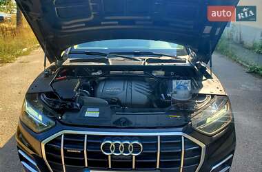 Позашляховик / Кросовер Audi Q5 2021 в  фото 4 Позашляховик / Кросовер Audi Q5 2021 в