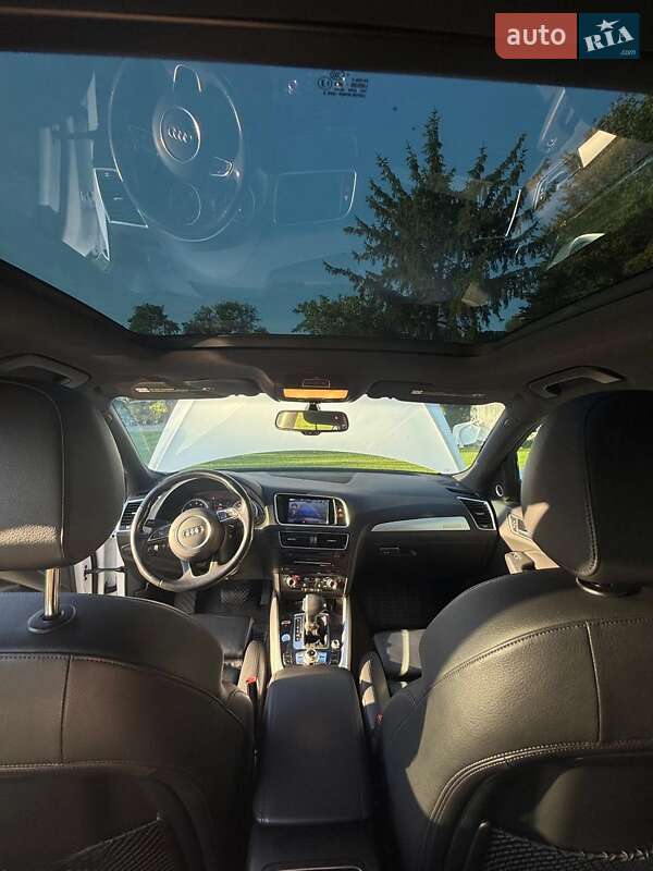 Позашляховик / Кросовер Audi Q5 2016 в Києві
