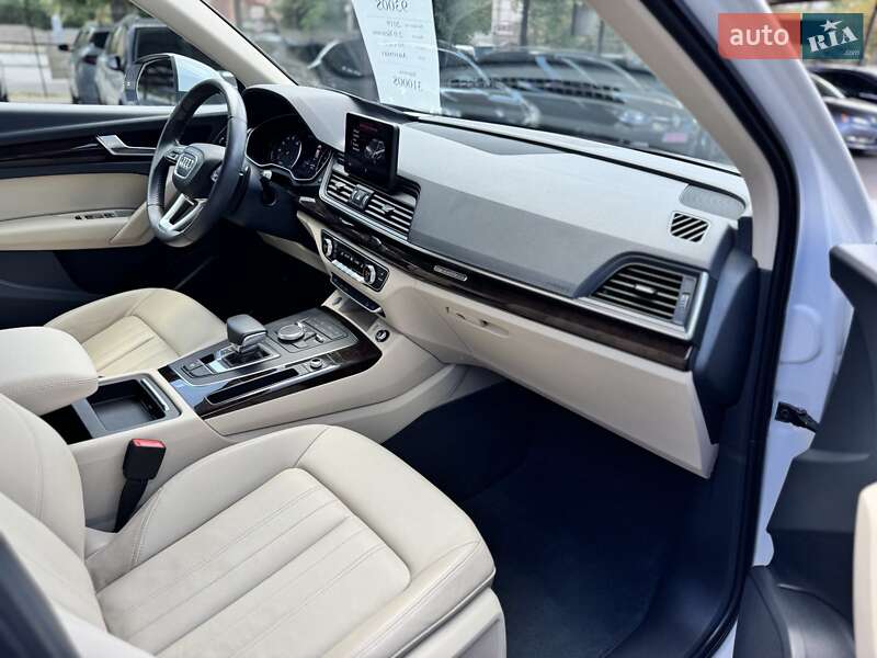 Позашляховик / Кросовер Audi Q5 2019 в Кривому Розі фото 16 Позашляховик / Кросовер Audi Q5 2019 в Кривому Розі