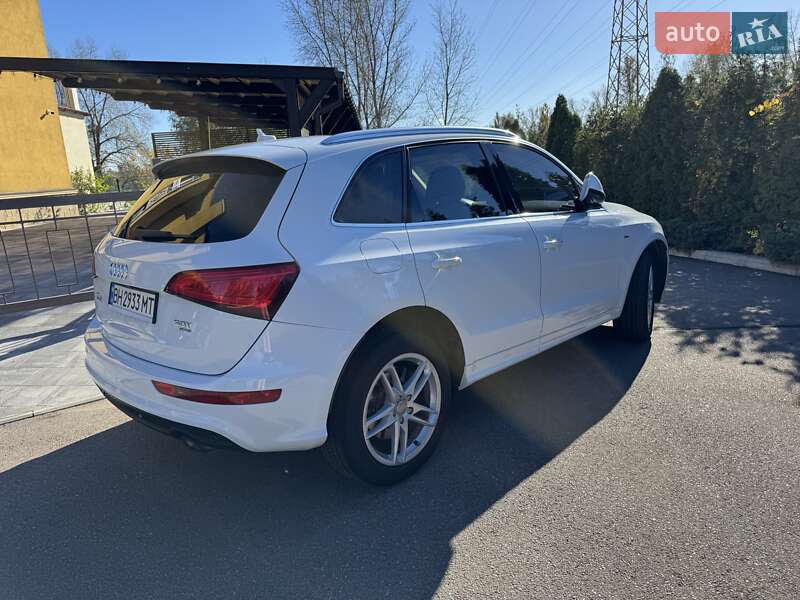 Позашляховик / Кросовер Audi Q5 2014 в Києві