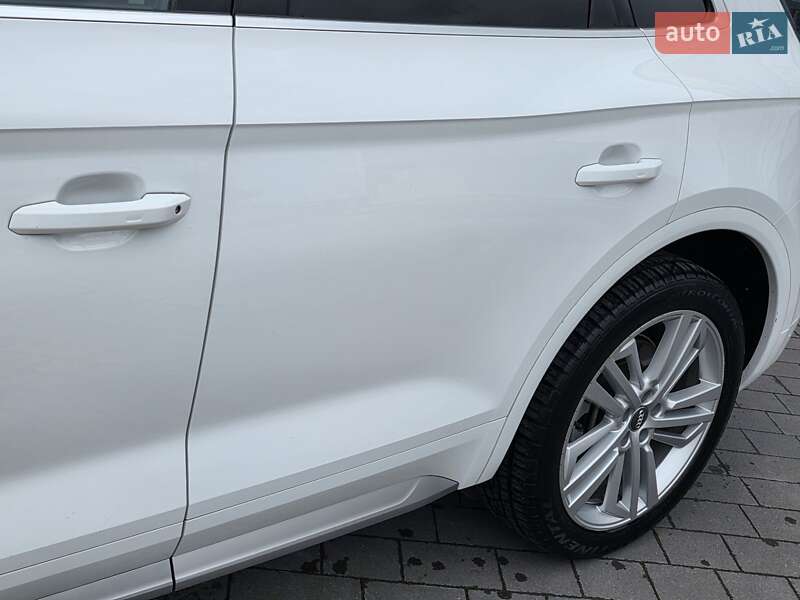 Внедорожник / Кроссовер Audi Q5 2017 в Ивано-Франковске
