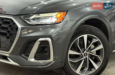 Внедорожник / Кроссовер Audi Q5 2022 в 