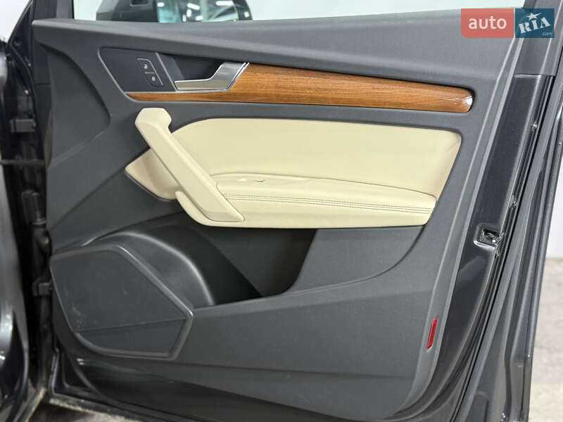 Позашляховик / Кросовер Audi Q5 2022 в Одесі