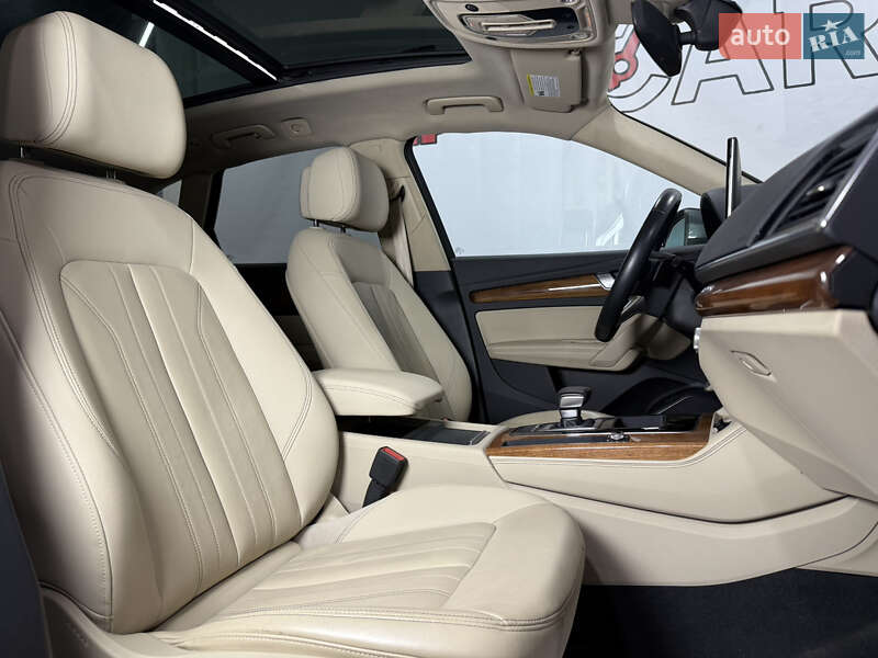 Позашляховик / Кросовер Audi Q5 2022 в Одесі