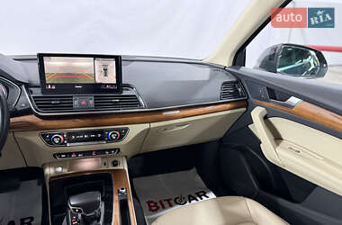 Внедорожник / Кроссовер Audi Q5 2022 в 
