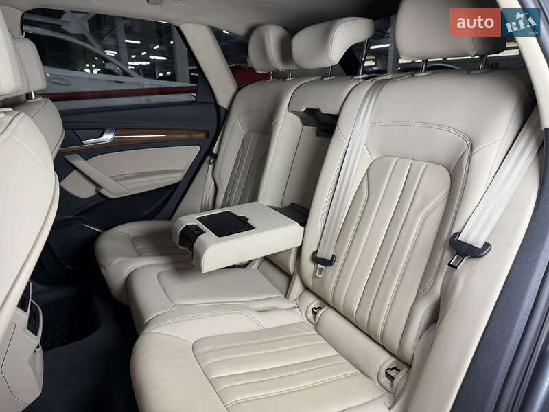 Позашляховик / Кросовер Audi Q5 2022 в Одесі