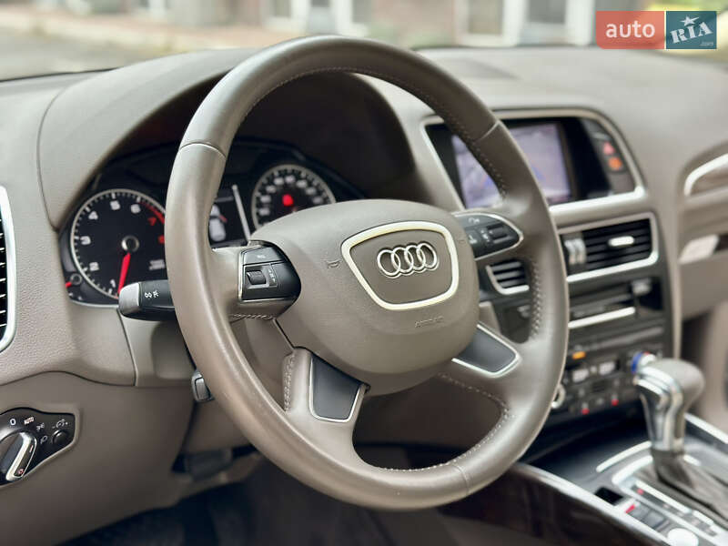 Позашляховик / Кросовер Audi Q5 2014 в Києві