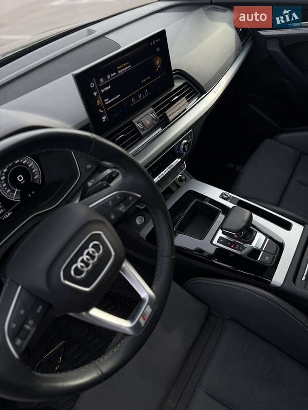Позашляховик / Кросовер Audi Q5 2020 в Рівному