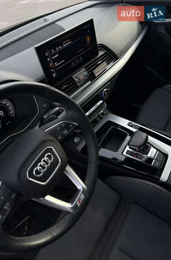 Внедорожник / Кроссовер Audi Q5 2020 в 