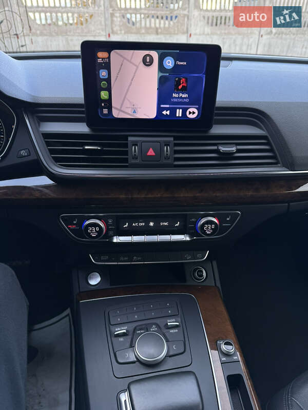Внедорожник / Кроссовер Audi Q5 2018 в Ровно