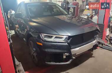 Внедорожник / Кроссовер Audi Q5 2020 в 