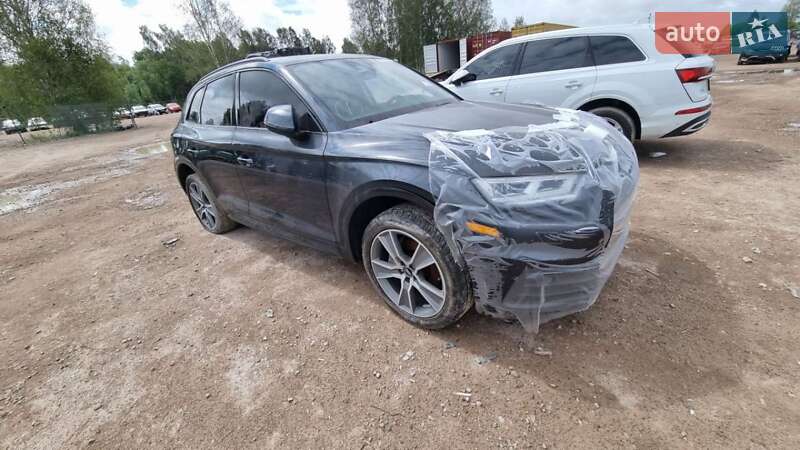 Внедорожник / Кроссовер Audi Q5 2020 в Богуславе