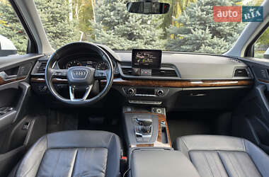 Позашляховик / Кросовер Audi Q5 2017 в 