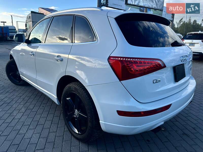 Позашляховик / Кросовер Audi Q5 2012 в Львові