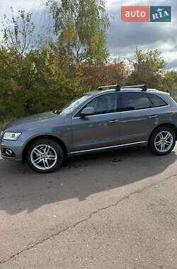 Позашляховик / Кросовер Audi Q5 2015 в 