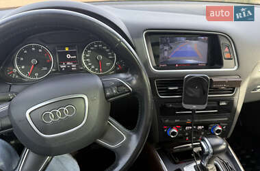 Позашляховик / Кросовер Audi Q5 2015 в 