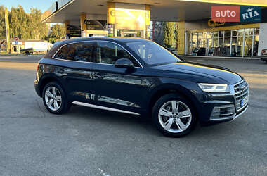 Позашляховик / Кросовер Audi Q5 2017 в 