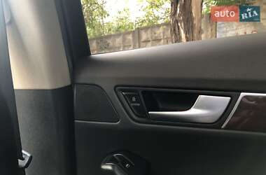Позашляховик / Кросовер Audi Q5 2010 в 