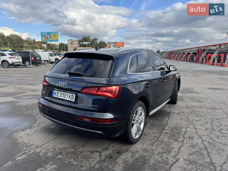 Внедорожник / Кроссовер Audi Q5 2019 в Полтаве