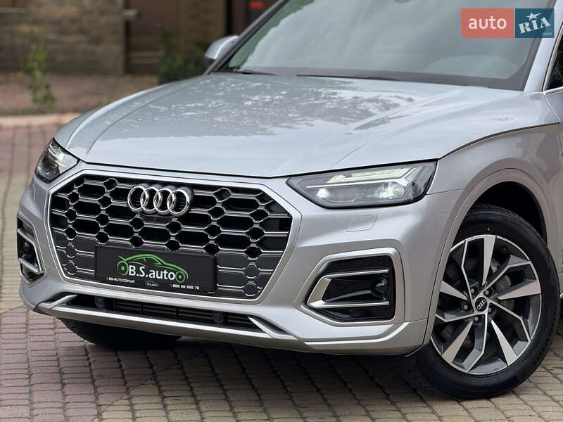 Внедорожник / Кроссовер Audi Q5 2021 в Мукачево